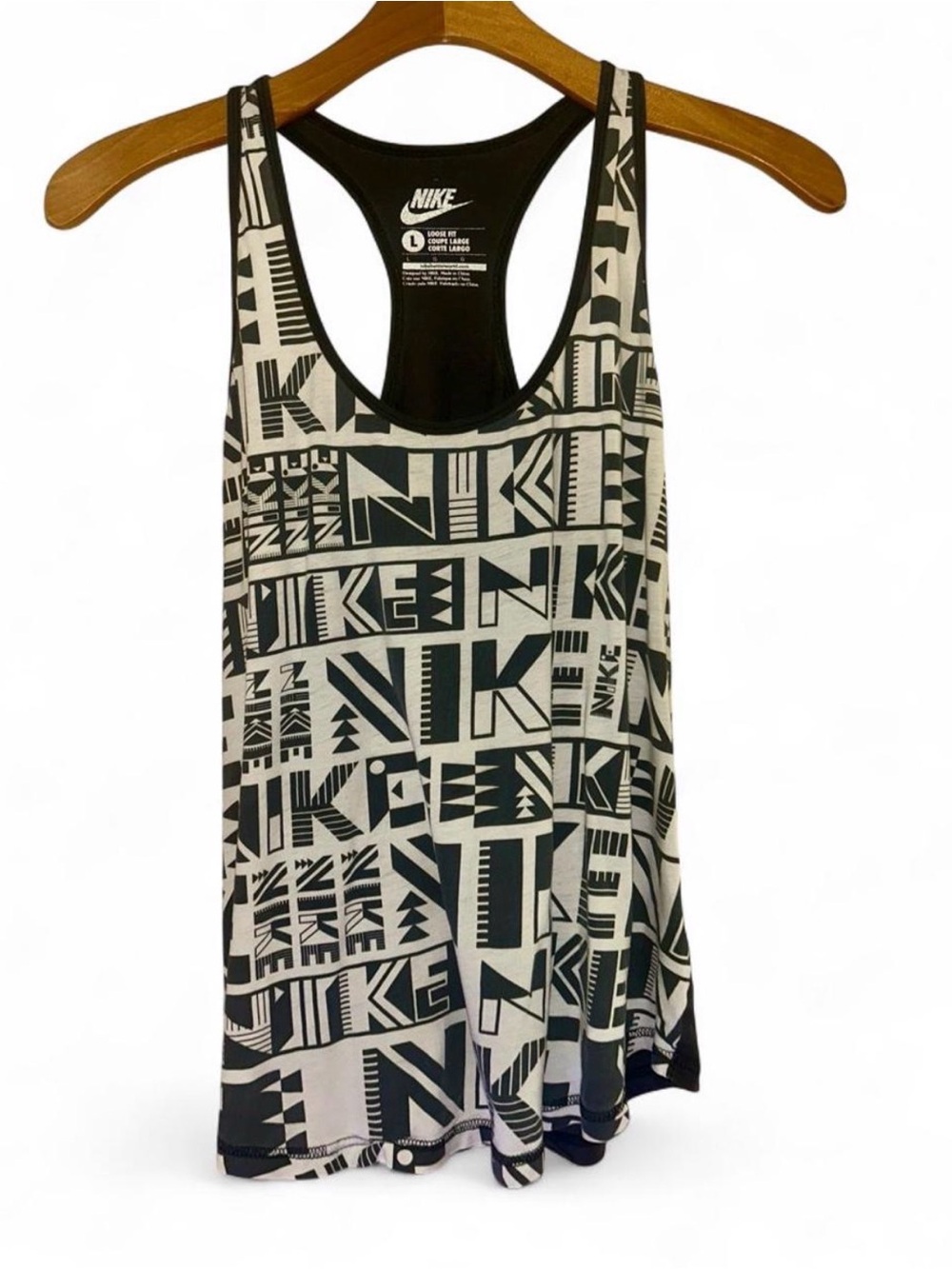 Nike black & white geometric tank top in a L #geometric #activewear